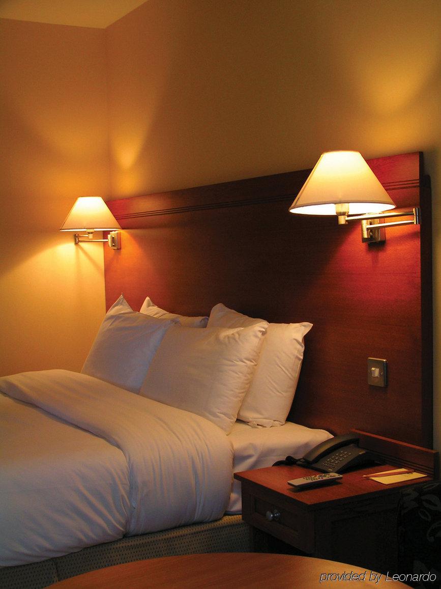 Hickstead Hotel Bolney Номер фото