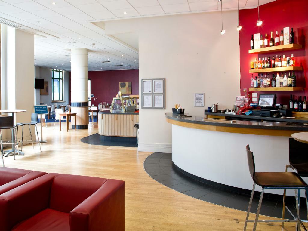 Hickstead Hotel Bolney Екстер'єр фото